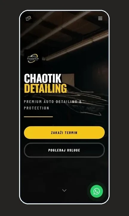 Prvi ekran sajta chaotikdetailing.com na telefonu: dugme Zakaži termin odmah ispod naslova i WhatsApp dugme u donjem uglu
